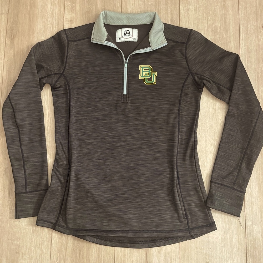 Like new Baylor University women’s half zip pullover